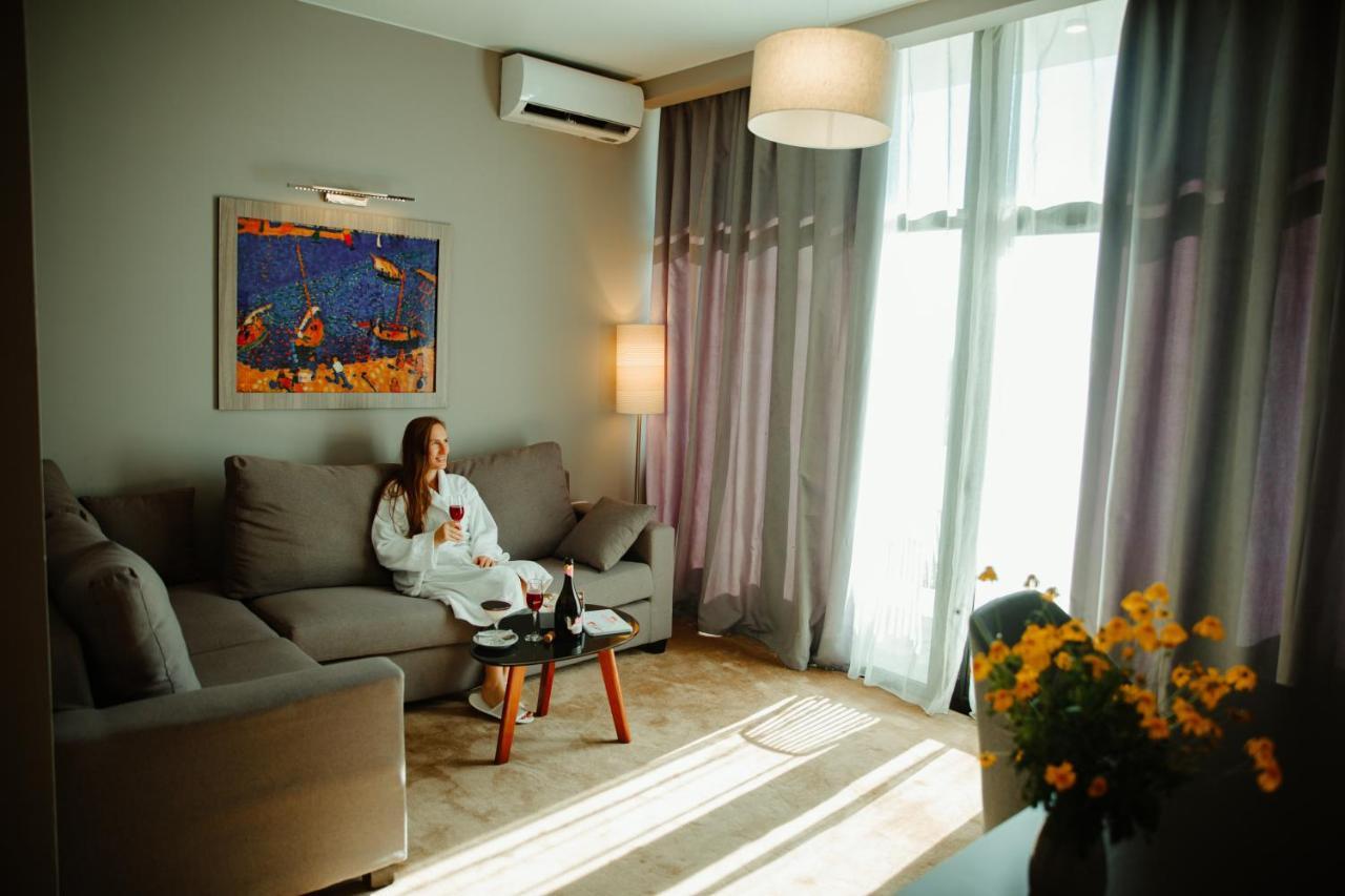 Abaash Hotel Afon New Athos ภายนอก รูปภาพ