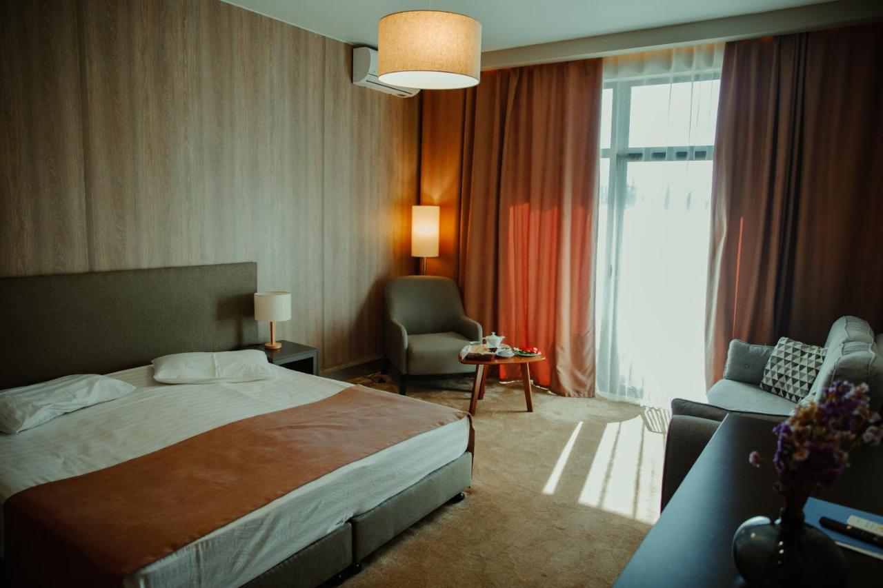 Abaash Hotel Afon New Athos ภายนอก รูปภาพ